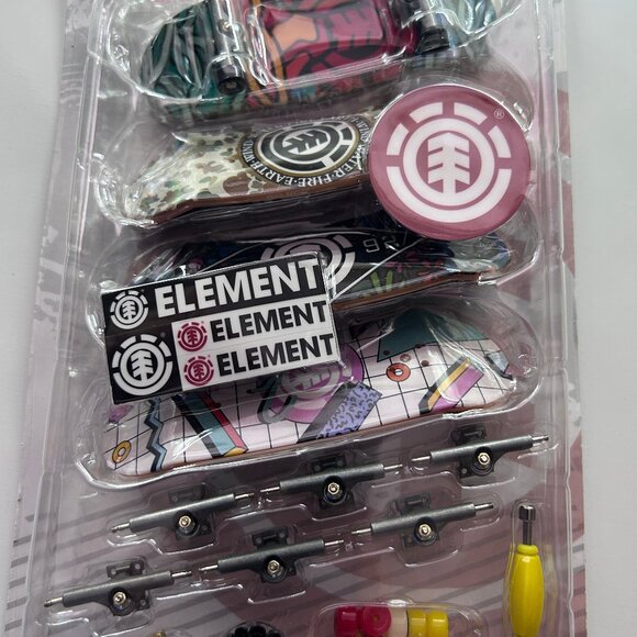 TECK DECK 778988405932 Skateboard DLX Fingerboard 4-Pk Collectible Mini **NEW** - Picture 3 of 5